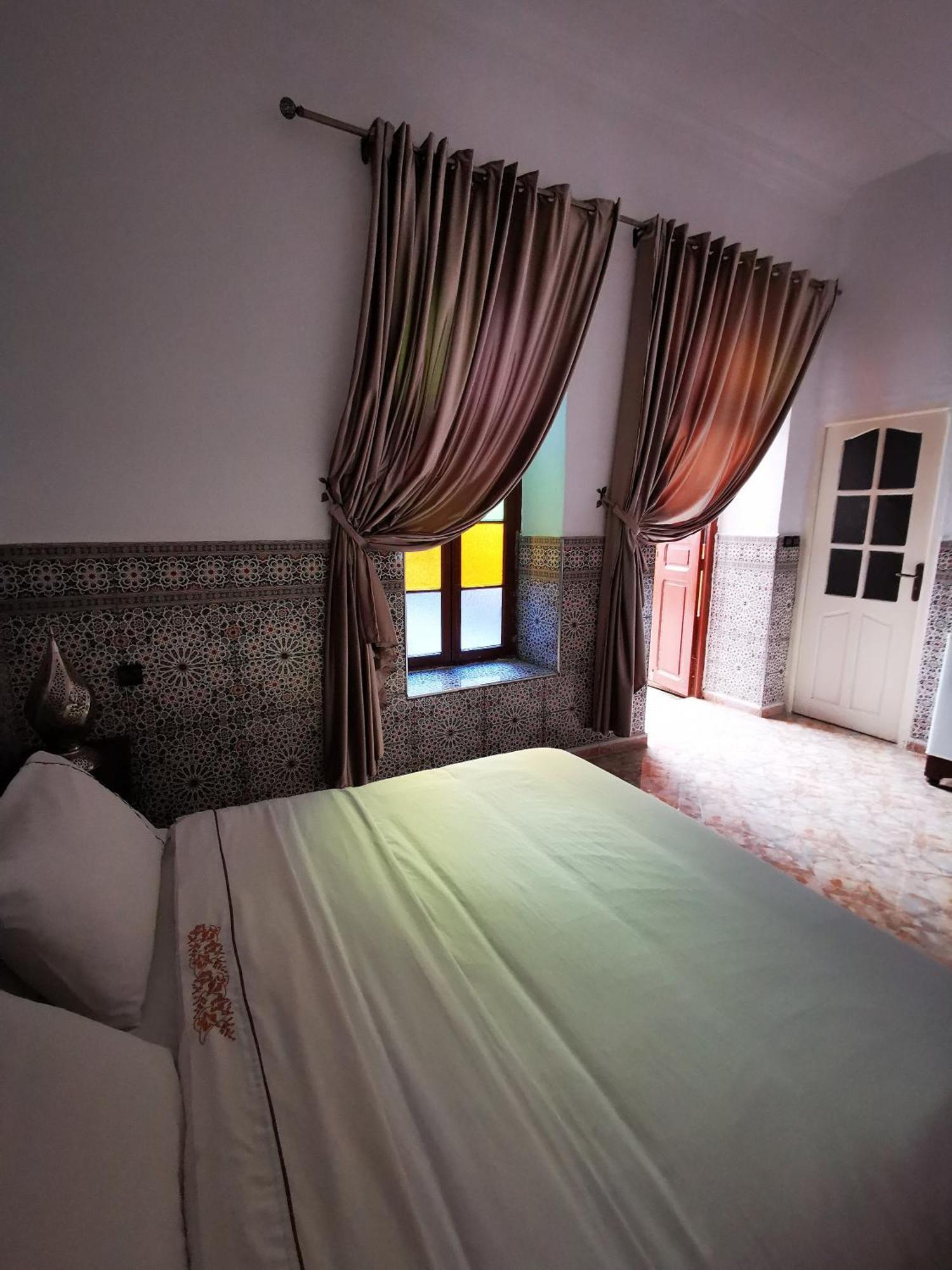 Riad Dar Al Fassia Уджда Екстер'єр фото